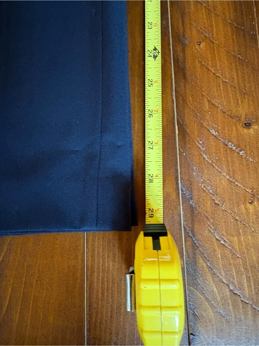 Calvin Klein Men's Fit Skinny Dress Pants in Navy see measurements, stretchy